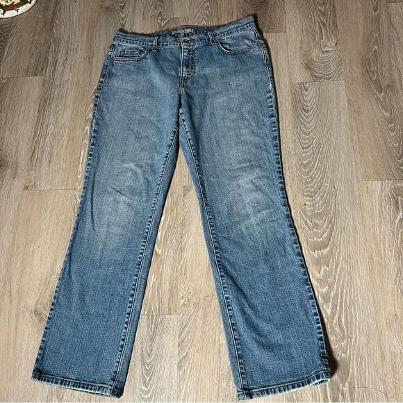 VTG LEVI'S 550 High Rise Relaxed Leg Denim Straight Jean 12 - Picture 1 of 9